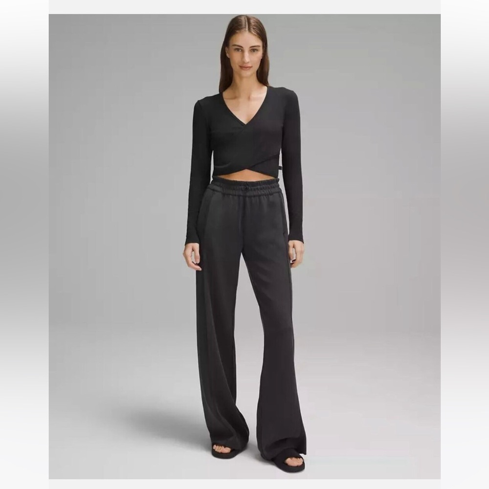 Lululemon Ribbed Softstreme Midrise Pant
